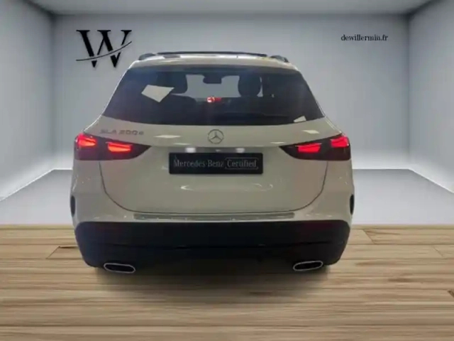 Mercedes Gla 200 d amg line — photo 4