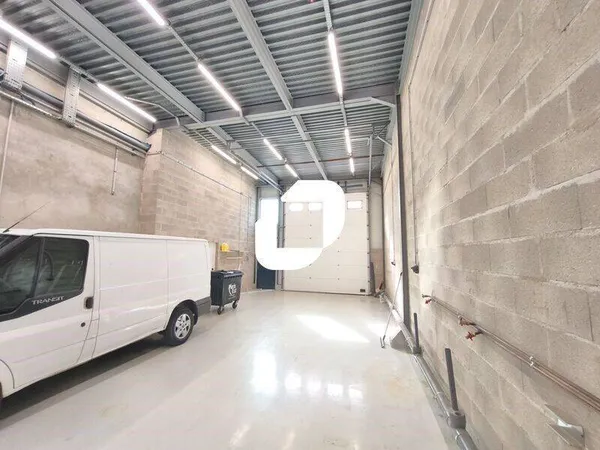 Bureaux 1169 m²