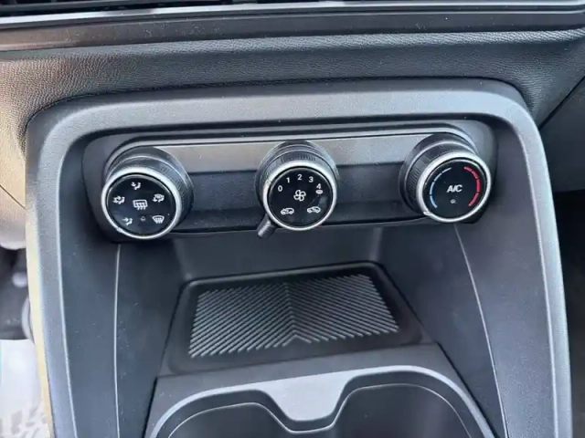 Citroën C3 turbo 100 ch manuelle — photo 19