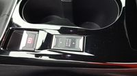 Peugeot 2008 1.2 PureTech 100ch S&S Allure — photo 18