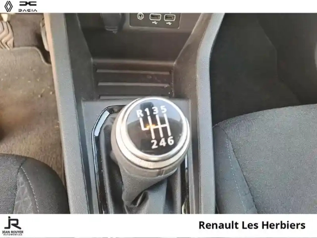 Renault Clio 1.0 tce 90ch equilibre — photo 6