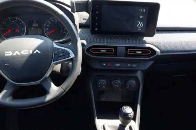 Dacia Sandero tce 90 — photo 17