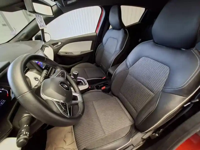 Renault Clio tce 90 — photo 18