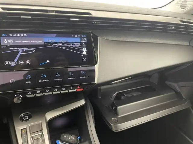 Peugeot 308 hybrid 145 e-dcs6 — photo 23