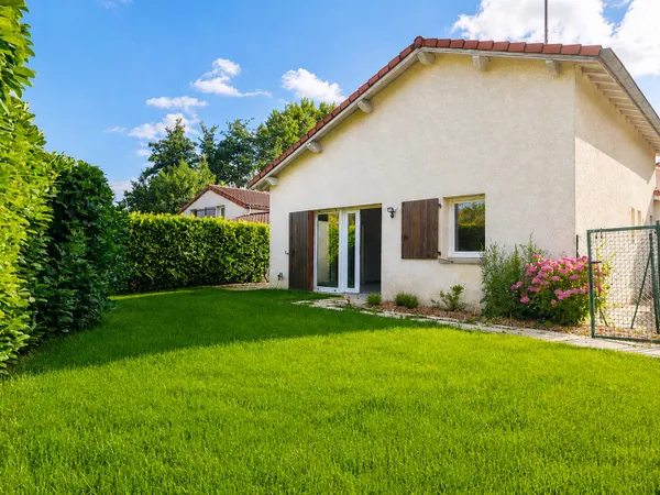 Vends maison sur terrain clos arboré