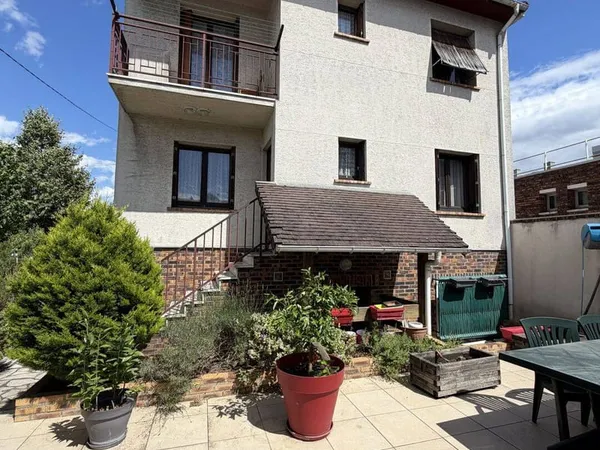 Immeuble 246 m²