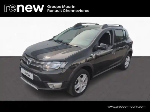Dacia Sandero 0.9 tce 90ch stepway — photo 1