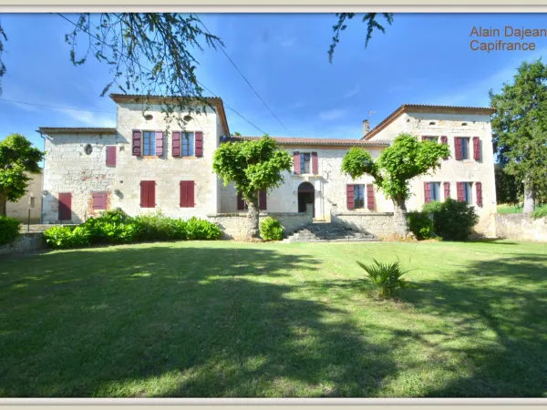 Propriété 8 pièces 385 m²