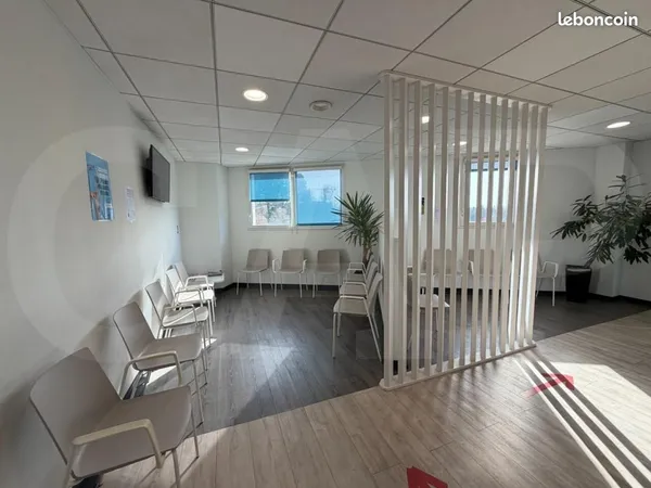 Bureaux 203 m²