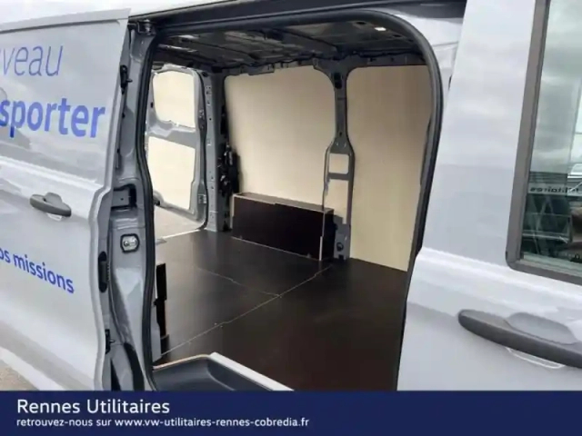 Volkswagen Transporter fg van l1 2.0 tdi 150ch business bva8 — photo 9