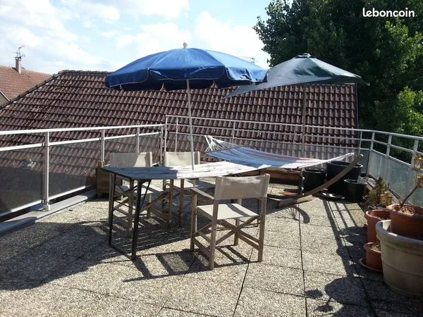 Appartement meublé en sous pente 65m² au sol 50m² habitable
