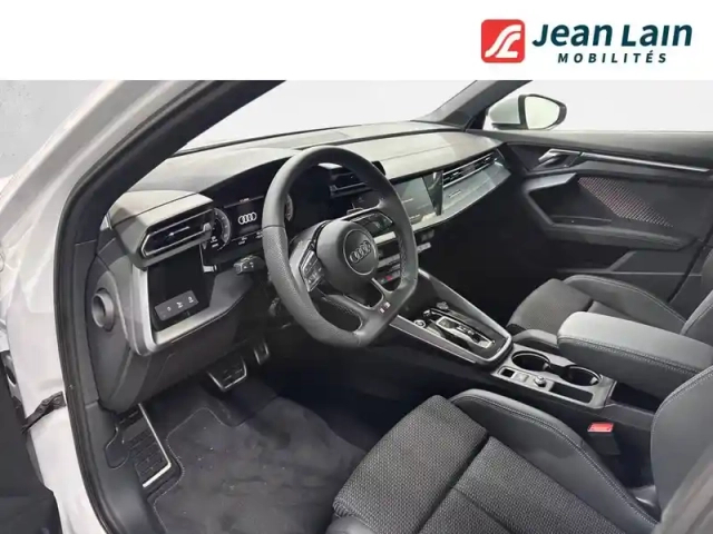 Audi A3 sportback tfsi e hybride rechargeable 204 s tronic 6 — photo 11