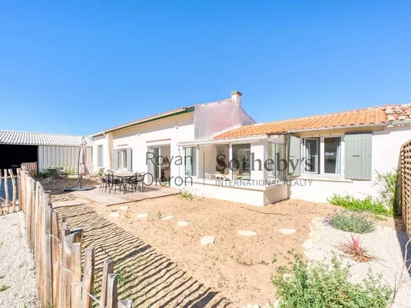 Exceptionnel ensemble immobilier à Saint-Georges-d'Oléron - Deux