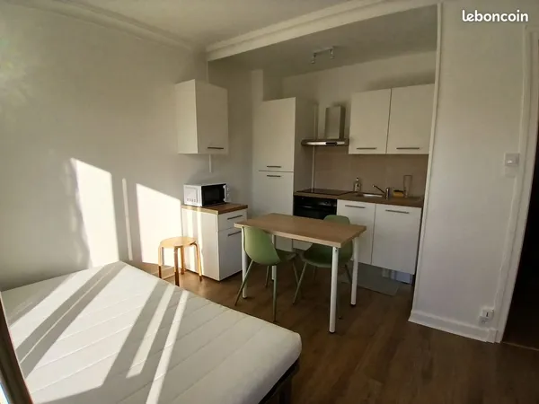 Location studio meublé