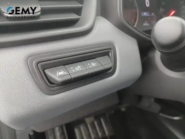 Renault Clio sce 65 — photo 31