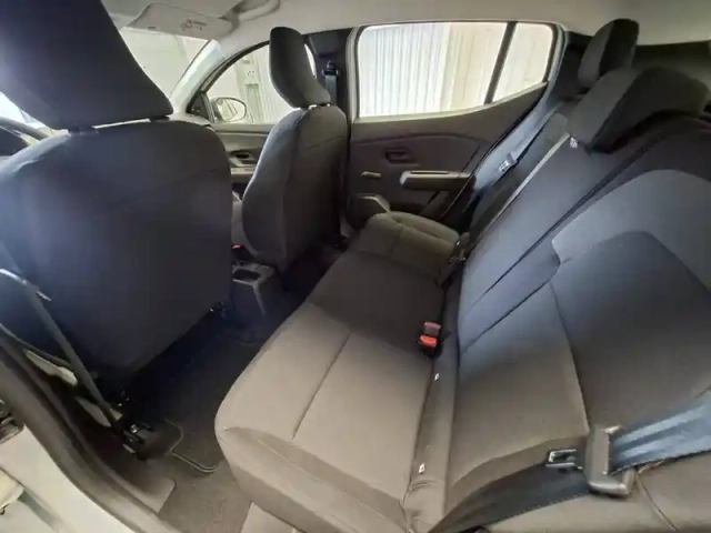 Dacia Sandero sce 65 — photo 20