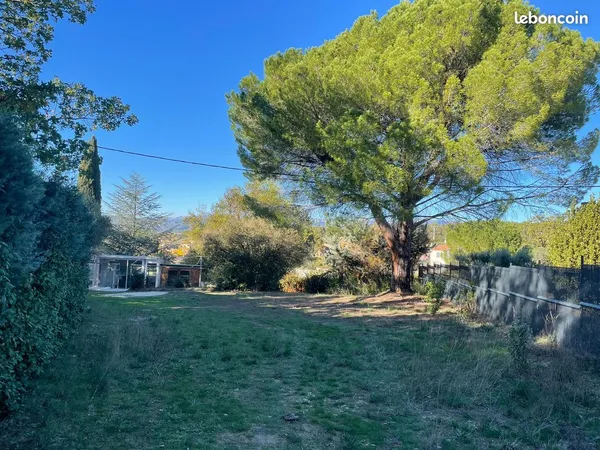 Maisonnette meublée T2 rénovée, jardin 1300 m²