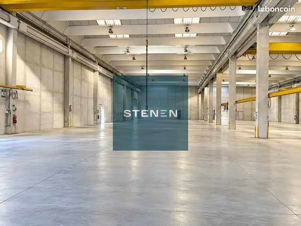 Local d'activité 3 652 m²