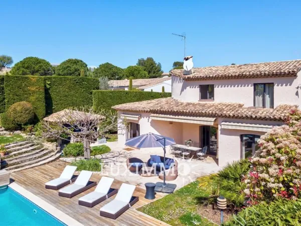 LONGUE DURÉE - MOUGINS - VILLA 4 CH - SECTEUR RÉSIDENTIEL