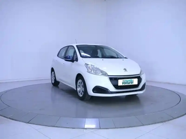 Peugeot 208 puretech 68ch bvm5 — photo 23