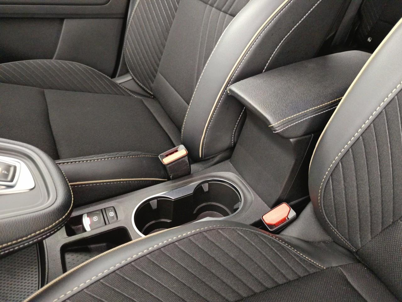 Renault Symbioz e-tech full hybrid 145 iconic — photo 33