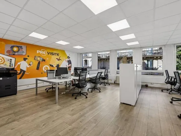 Bureaux 404 m²