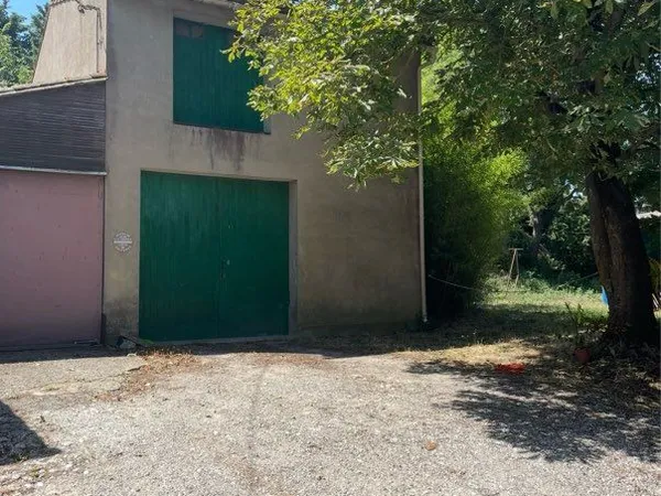 Remise plus terrain constructible