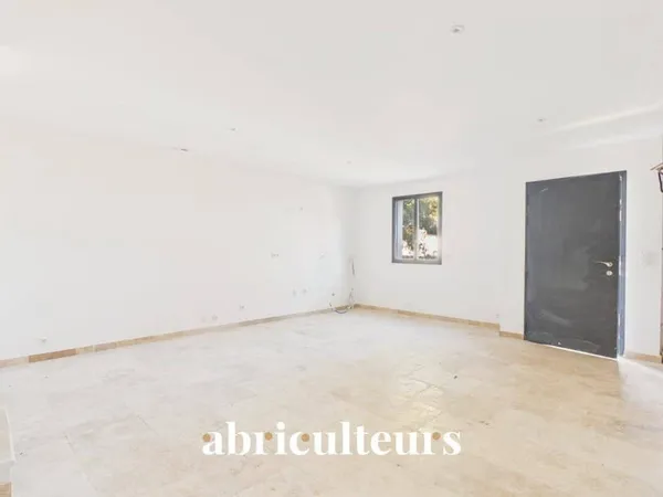 Maison 4 pièces 75 m²