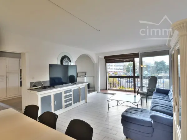 ACHAT - SAINT CYPRIEN PLAGE - APPARTEMENT 4 PIECES TRAVERSANT - PLACE DE PARKING PRIVATIVE - 66750 -