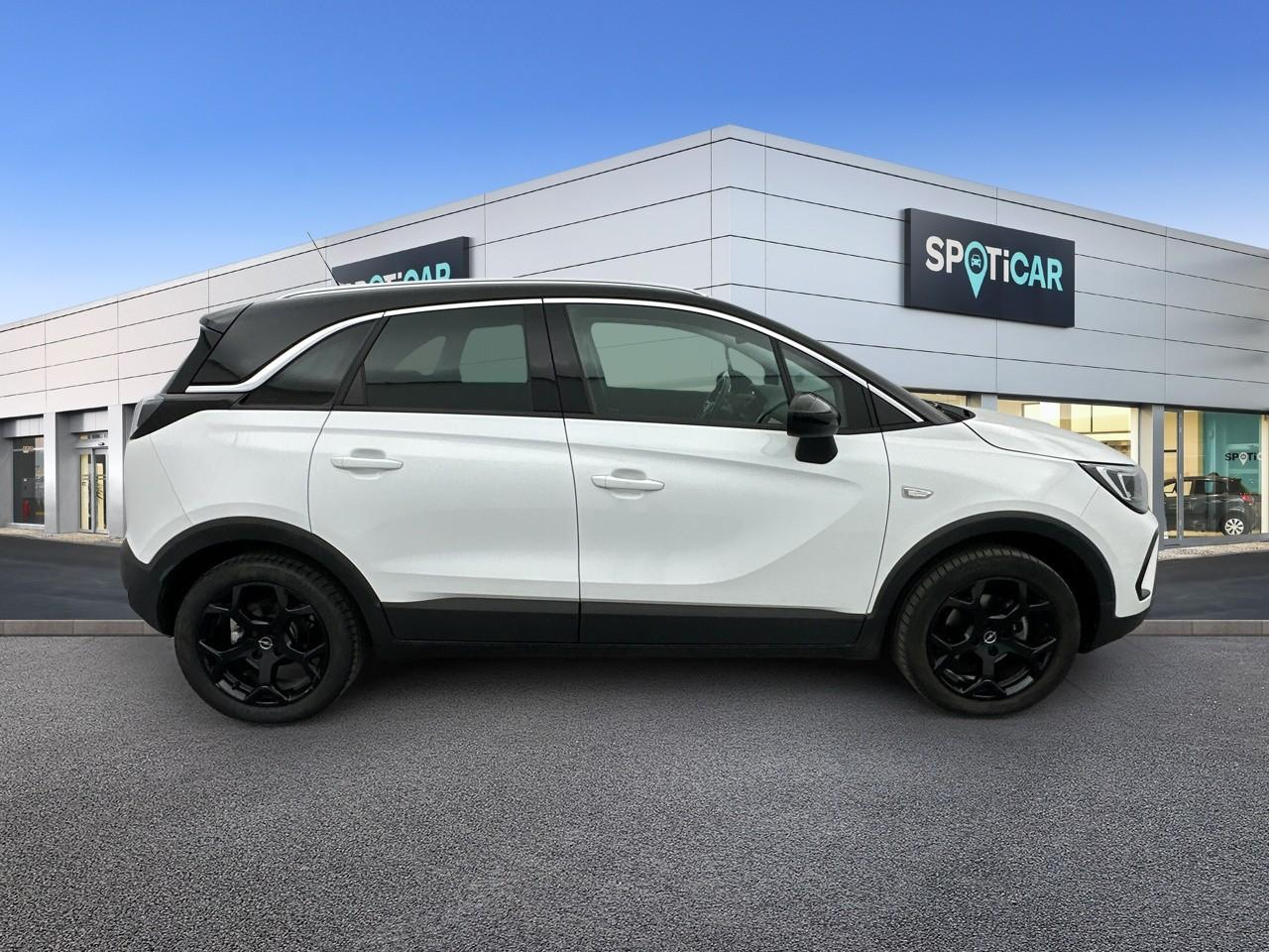 Opel Crossland 1.2 turbo 110 ch bvm6 gs line — photo 4