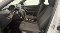Peugeot 2008 1.2 Hybrid 110ch Edition e-DCS6 — photo 12