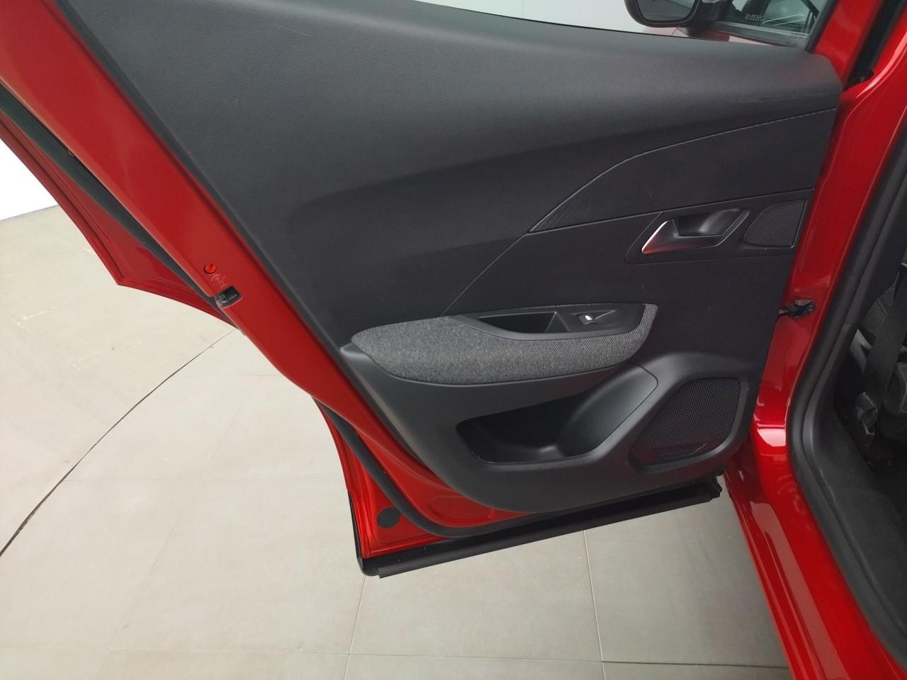 Peugeot 2008 puretech 100 s&s bvm6 style — photo 24