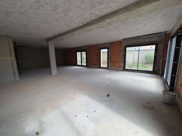 Local professionnel 166 m² Labarthe-sur-Lèze