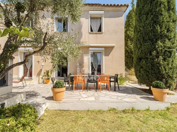 Maison T5 - 110m2 - piscine