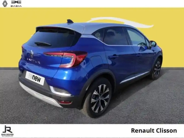 Renault Captur tce 90ch techno + full screen — photo 12