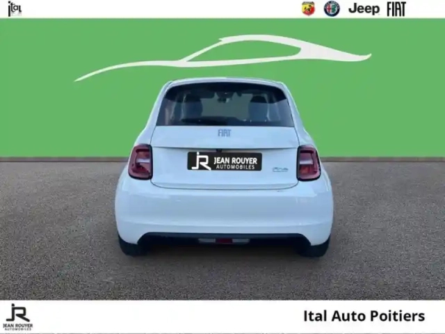 Fiat 500 fiat  icône berline 23,8 kwh — photo 5