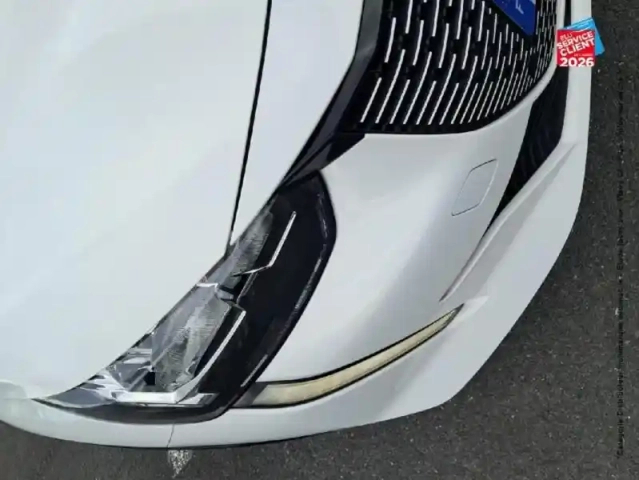 Peugeot 208 e- 136ch like — photo 28