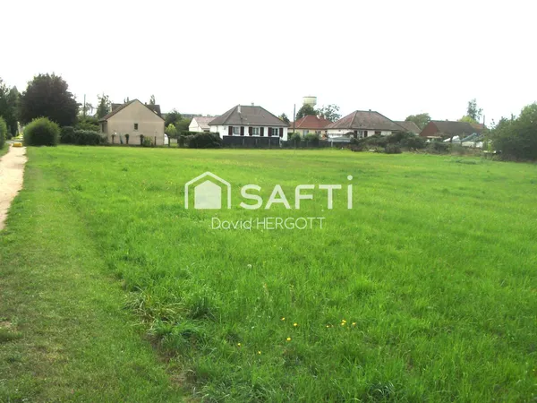 Terrain constructible de 1134m² (non viabilisé)