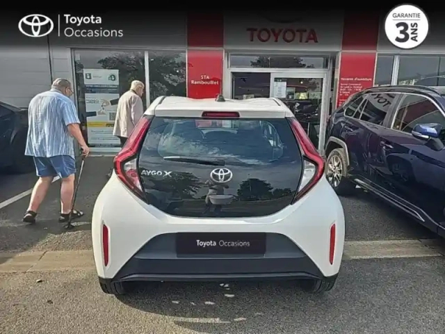 Toyota Aygo X 1.0 vvt-i 72ch dynamic s-cvt my23 — photo 4