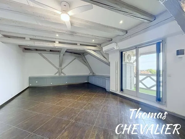 Bureaux 3 pièces 93 m²