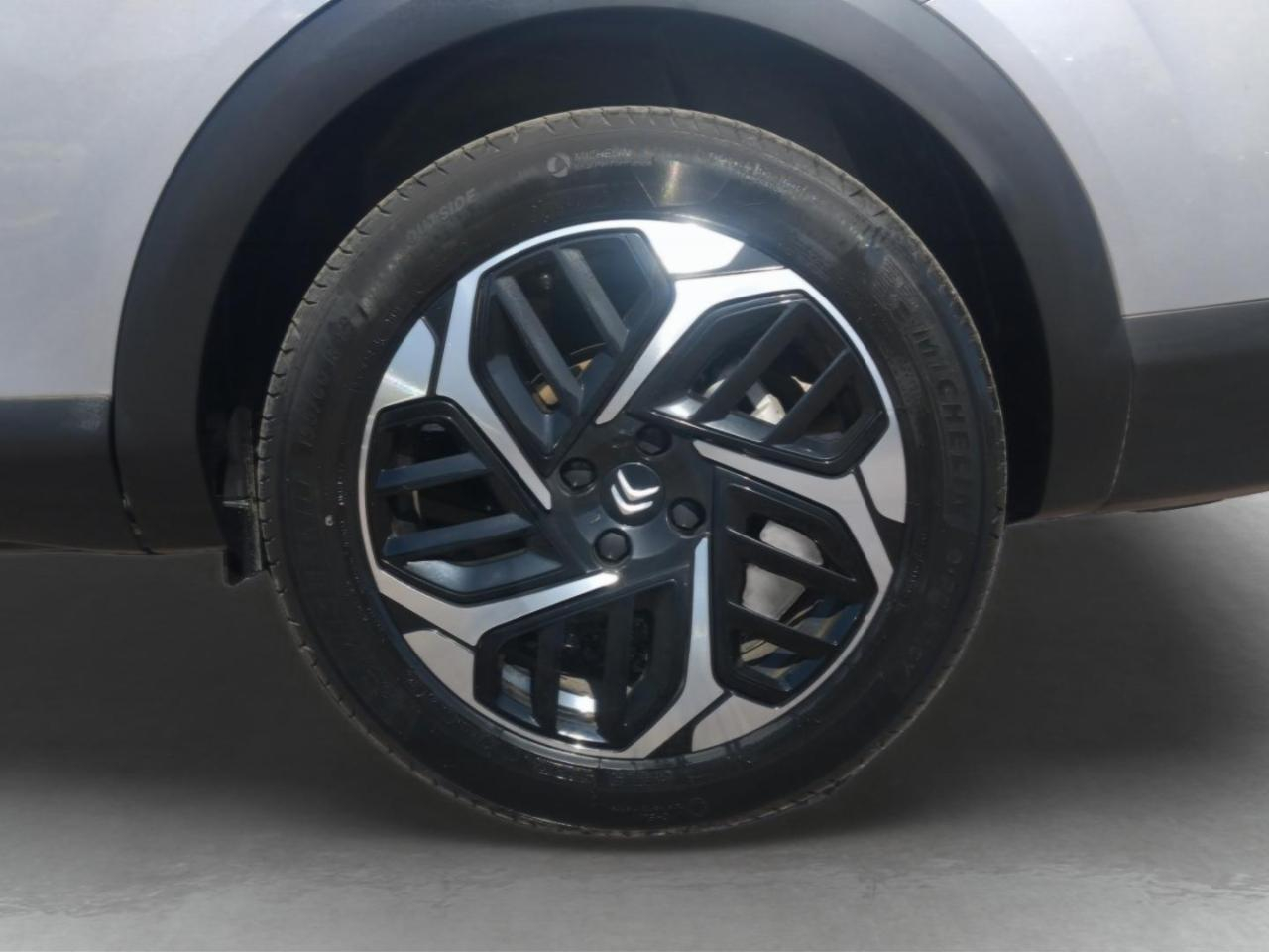Citroën C4 X puretech 130ch s&s shine eat8 — photo 26