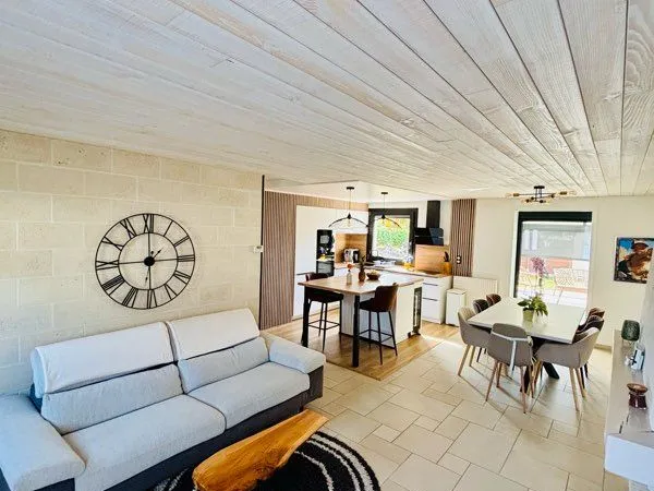 Maison familiale - véranda - 4 chambres - terrain 575 m² - Arnage