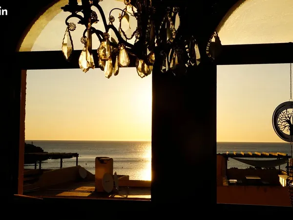 Appartement paisible en bord de mer donnant sur une plage sauvage
