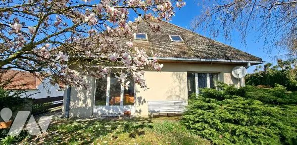 Maison 7 pièces 252 m²