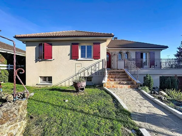 Maison 6 pièces 153 m²