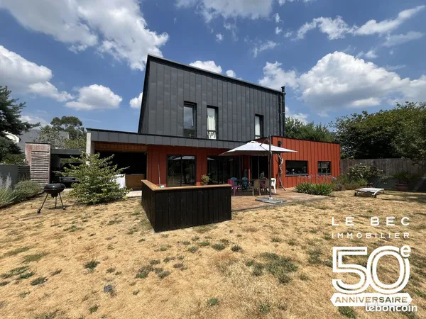 Propriété 7 pièces 173 m²