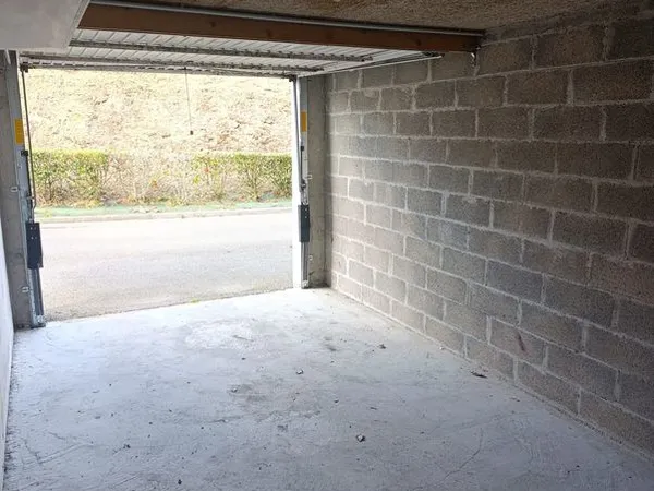 Location garage Yffiniac