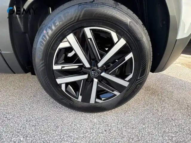 Peugeot 2008 100 s&amp;s bvm6 — photo 11