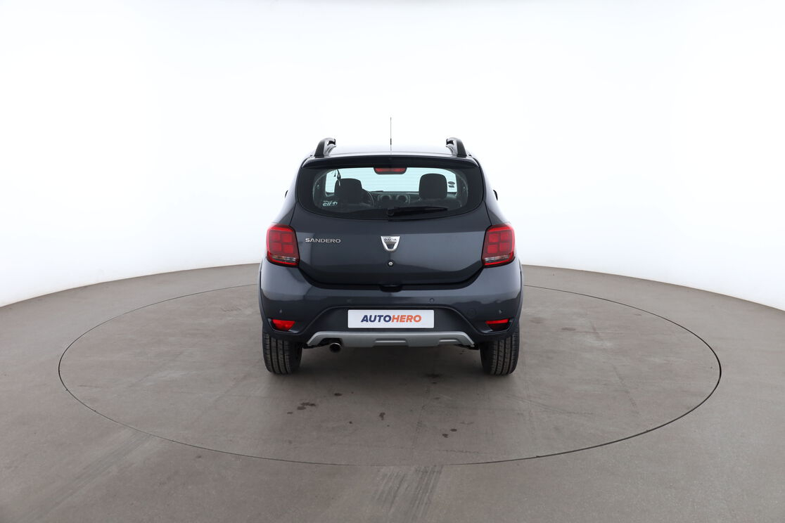 Dacia Sandero Stepway 0.9 TCe — photo 4