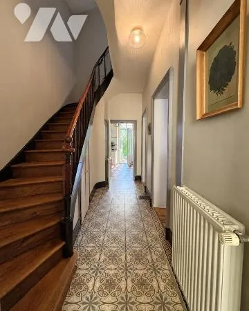 Maison 9 pièces 220 m²